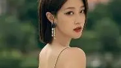 张雨霏C位领航，潘展乐后排站位，马龙陈梦同框瞬间！体育明星齐聚见证历史瞬间